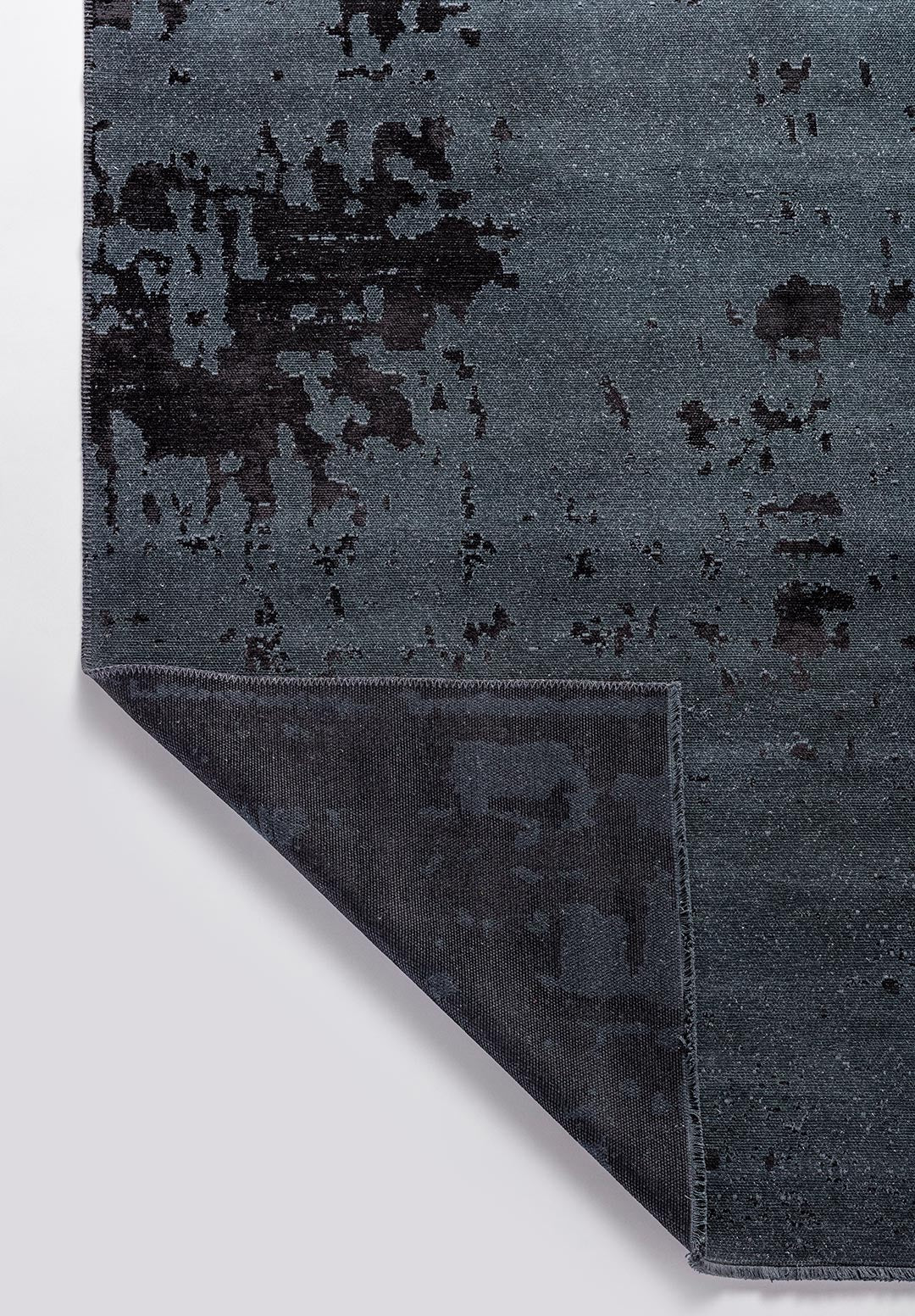 VERONA BLACK - MATTE BLACK RUG