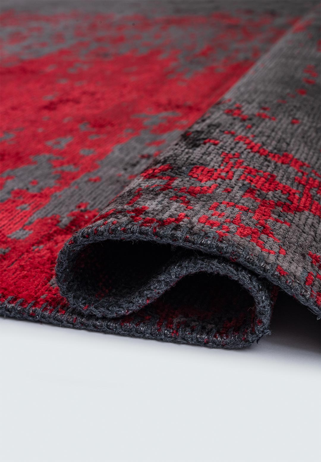 MILAN CHARCOAL - RED RUG