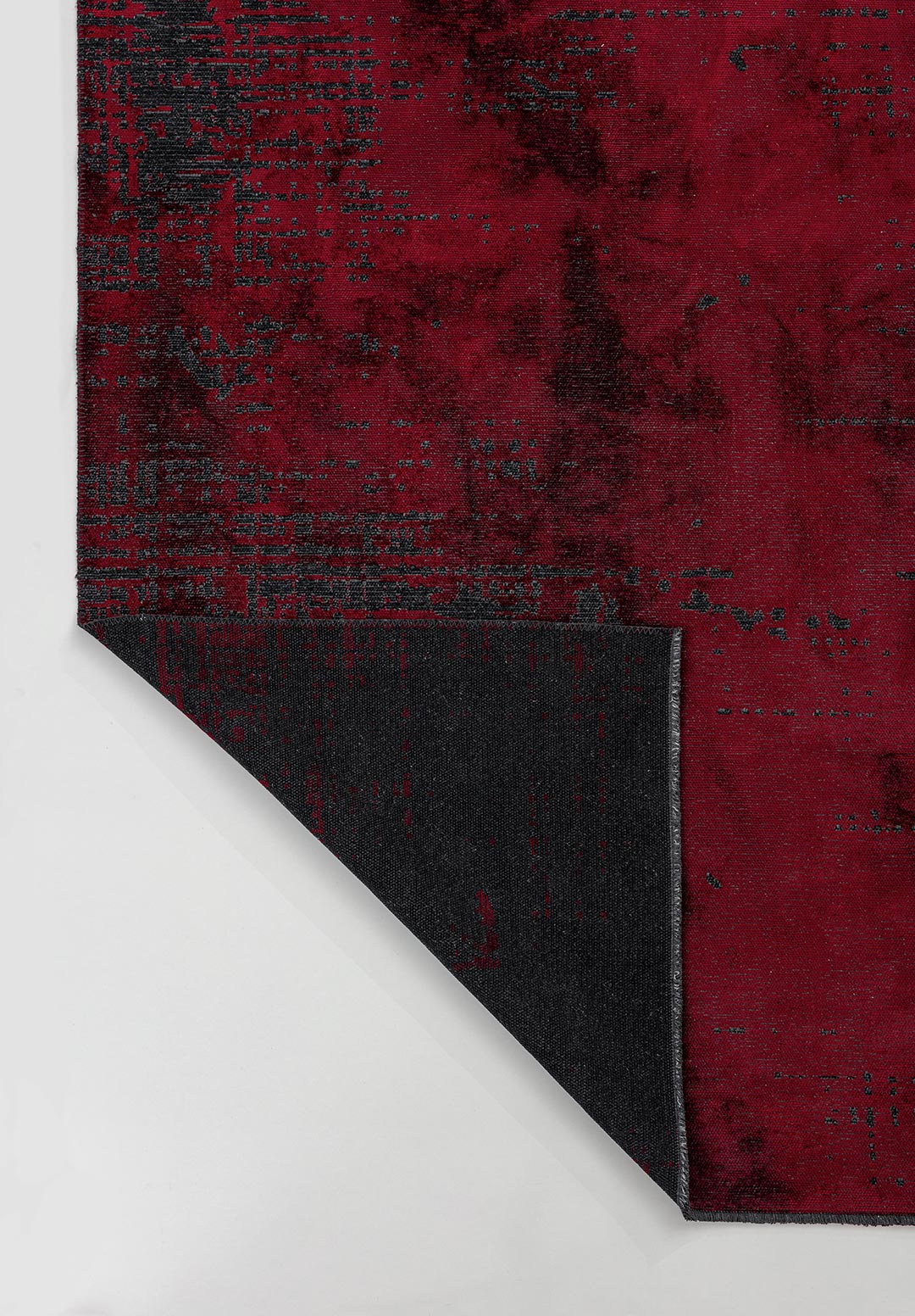 SPACE RED - MATTE BLACK RUG