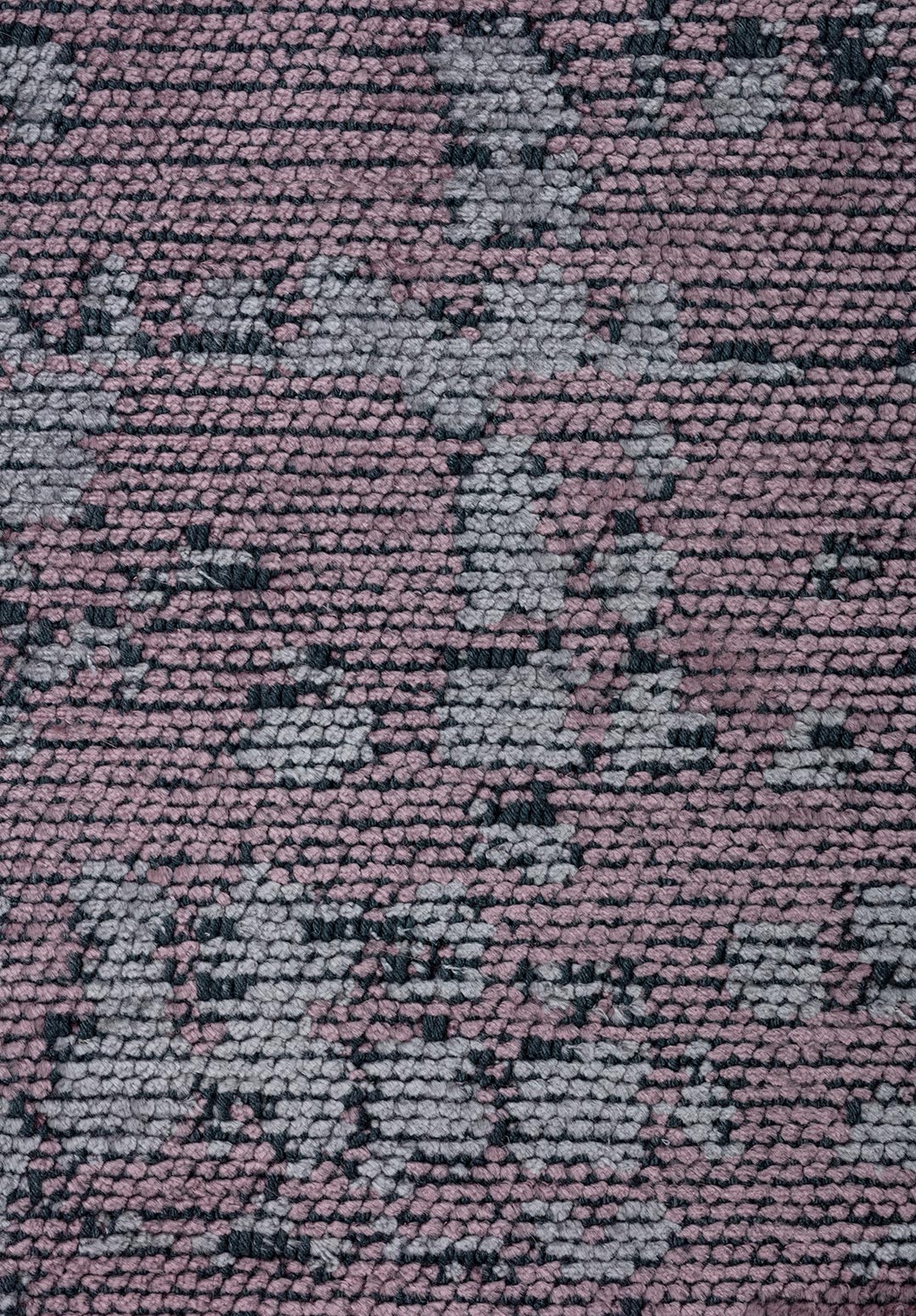 PIXEL DAMSON - LIGHT GREY RUG