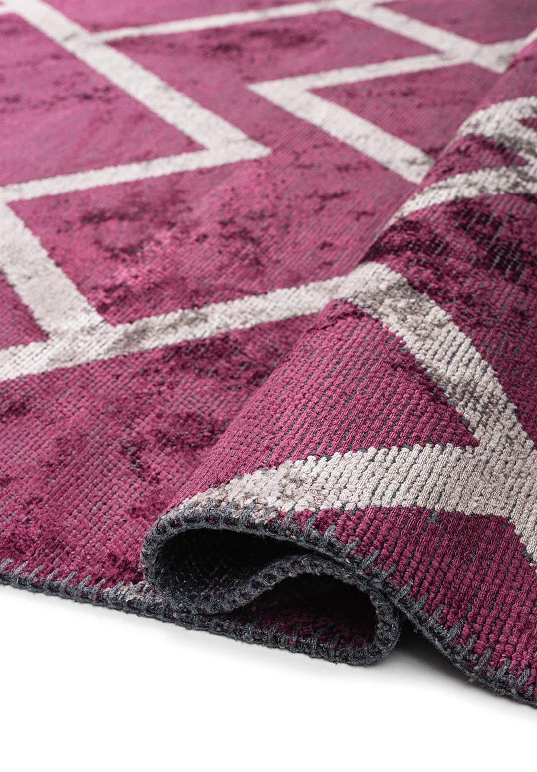 CHANNEL DARK DAMSON - DARK GREY RUG