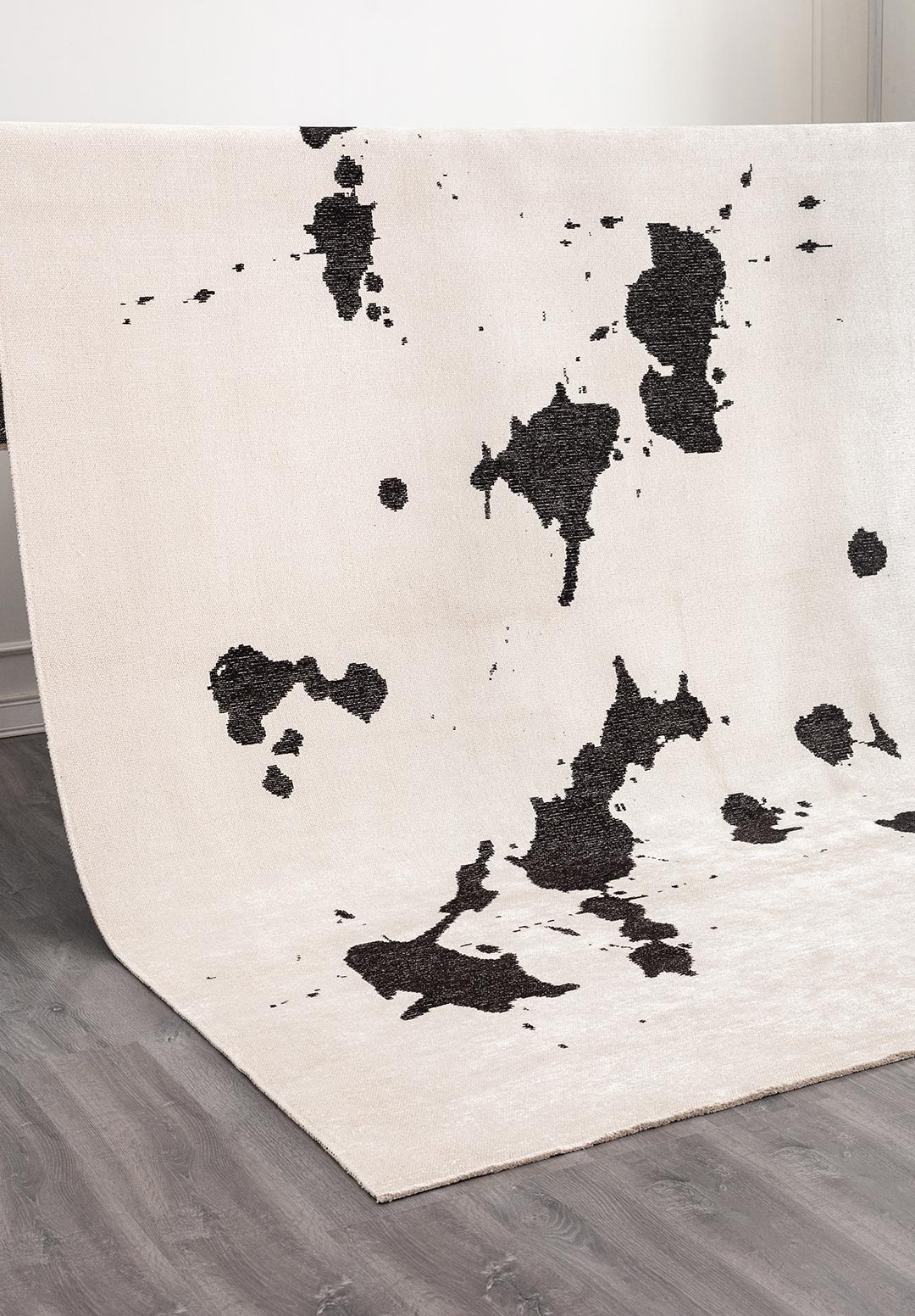 SPILL BLACK - ECRU RUG